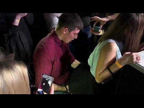 ❤️ Pravi seks u ruskom noćnom klubu. 18-godišnja Ruskinja u anusu i vagini pojebana u noćnom klubu ❤❌ Porno video na hr.image-kassir.ru ❤